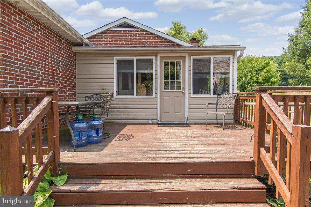 4239 Trego Road Keedysville, MD 21756 - Photo 5 of 31 Deck