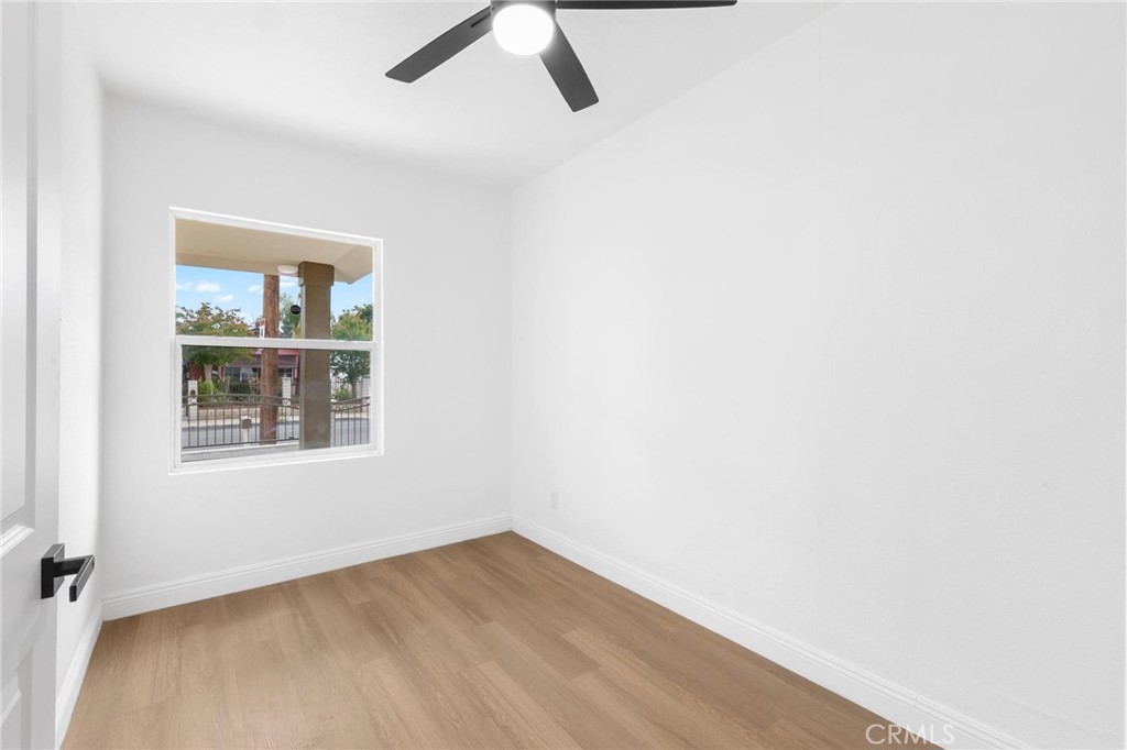3882 Taft Street Riverside, CA 92503 - Photo 20 of 37 an empty room with a window