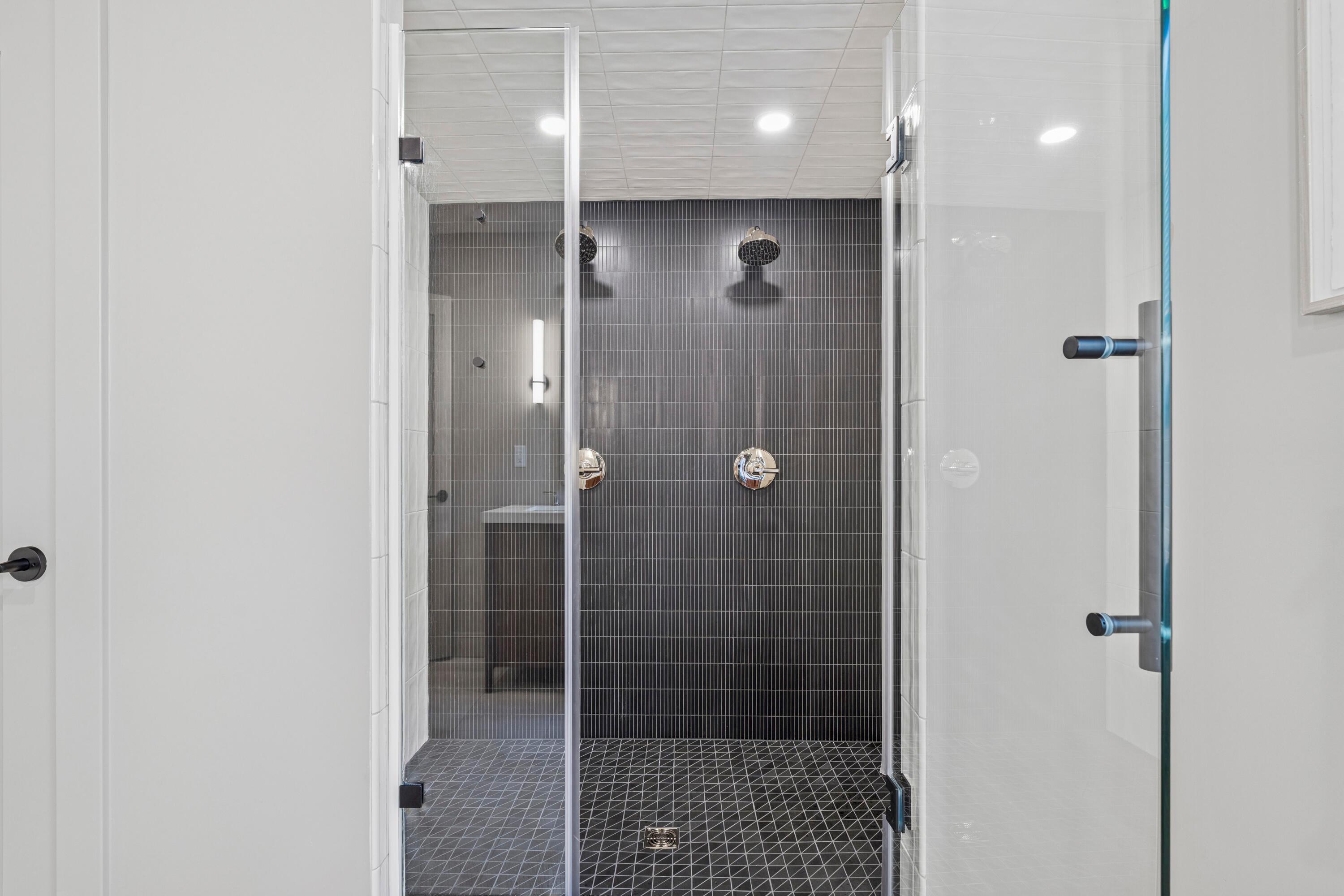 235 South Stanwood Road Columbus, OH 43209 - Photo 24 of 53 Primary Suite- BA