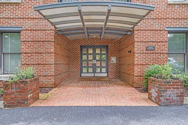 $449,000 | 4040 Woodlawn Drive, Unit 12, Nashville, TN 37205