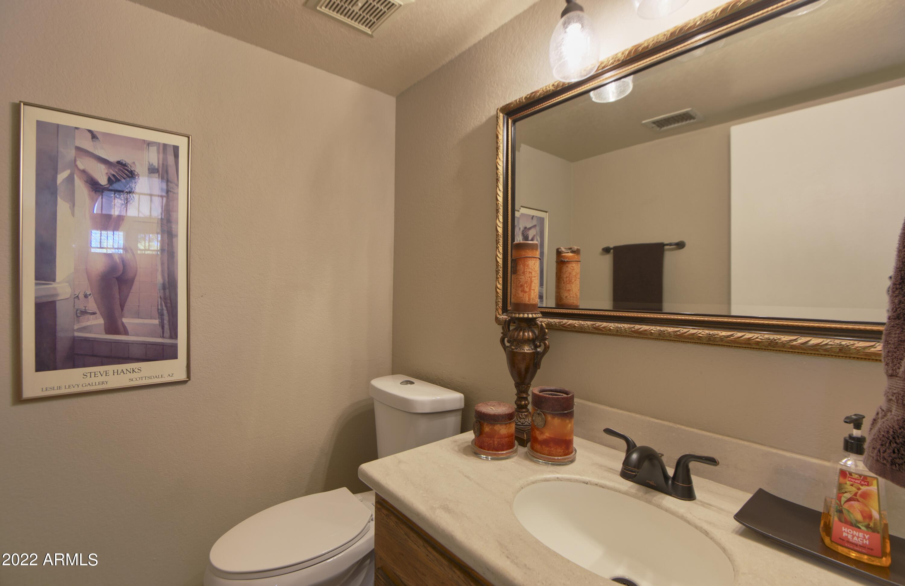 1433 East Utopia Road Phoenix, AZ 85024 - Photo 15 of 22 UTOPIA HALF BATH