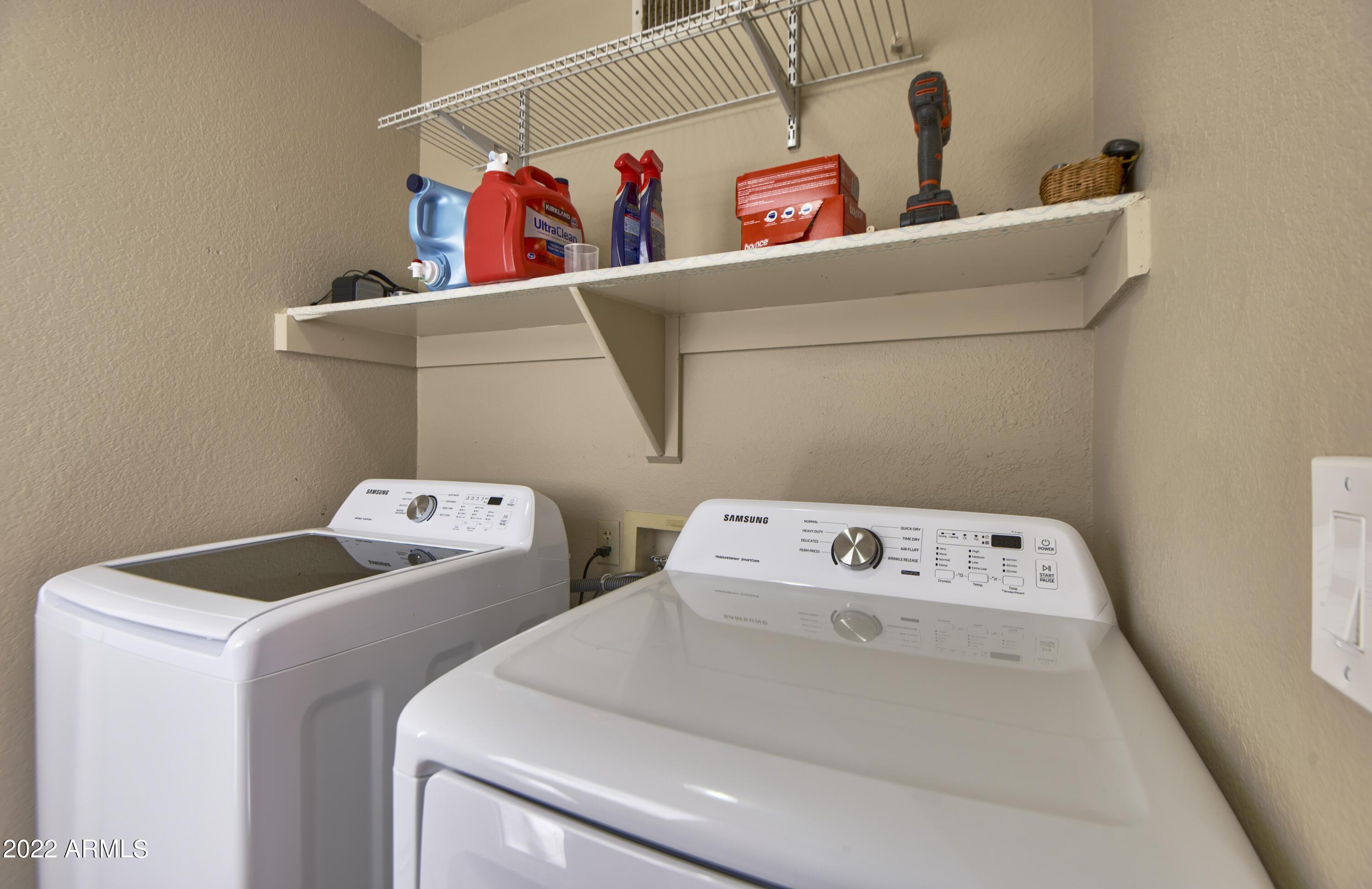 1433 East Utopia Road Phoenix, AZ 85024 - Photo 16 of 22 UTOPIA LAUNDRY