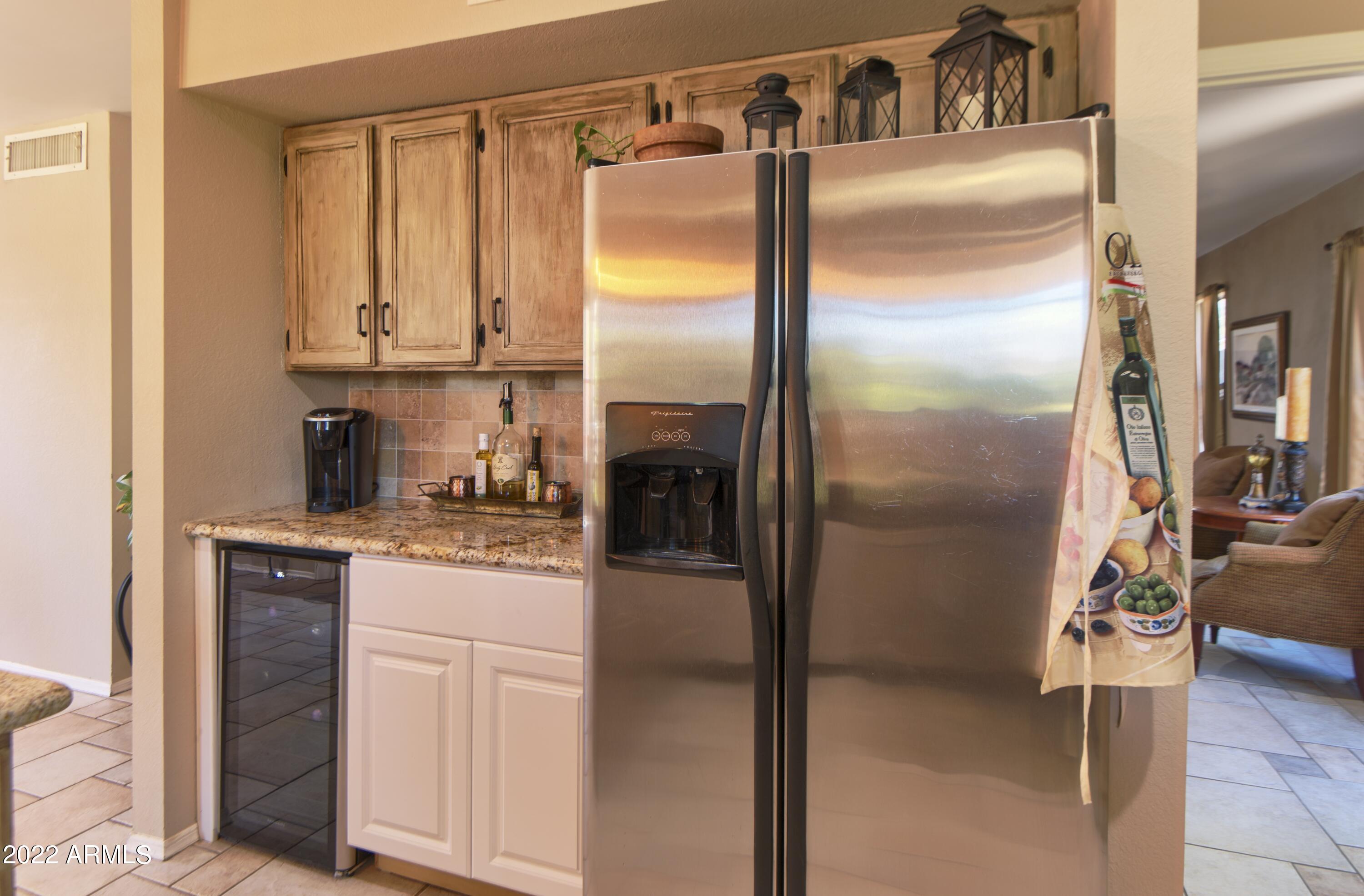 1433 East Utopia Road Phoenix, AZ 85024 - Photo 4 of 22 UTOPIA KITCHEN 3