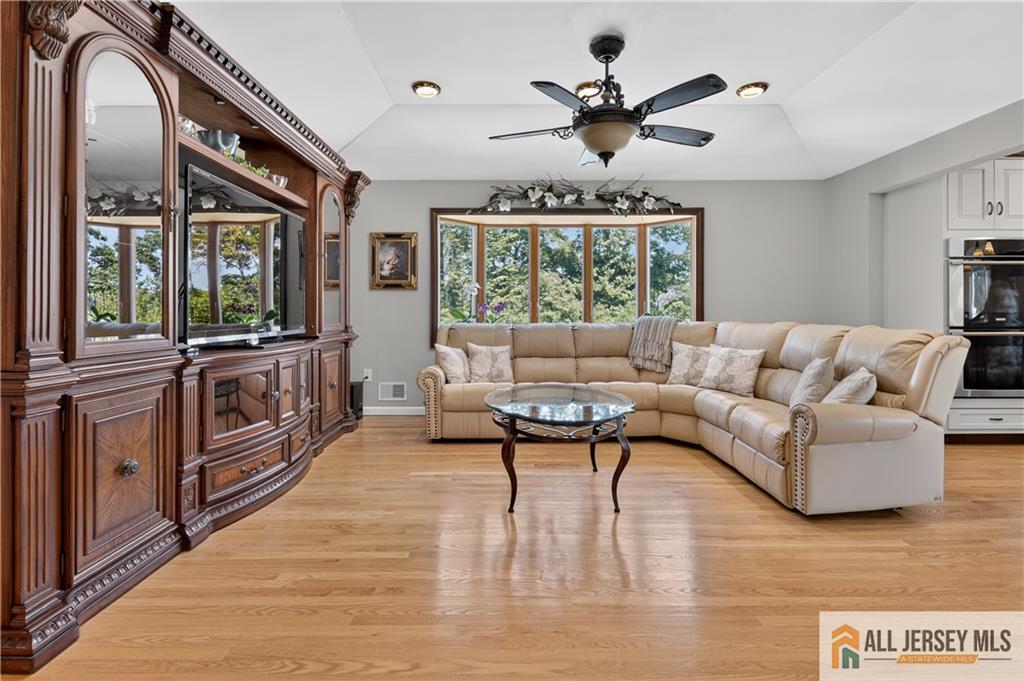 112 Tunison Road New Brunswick, NJ 08901 - Photo 25 of 55 Gallery Image 25