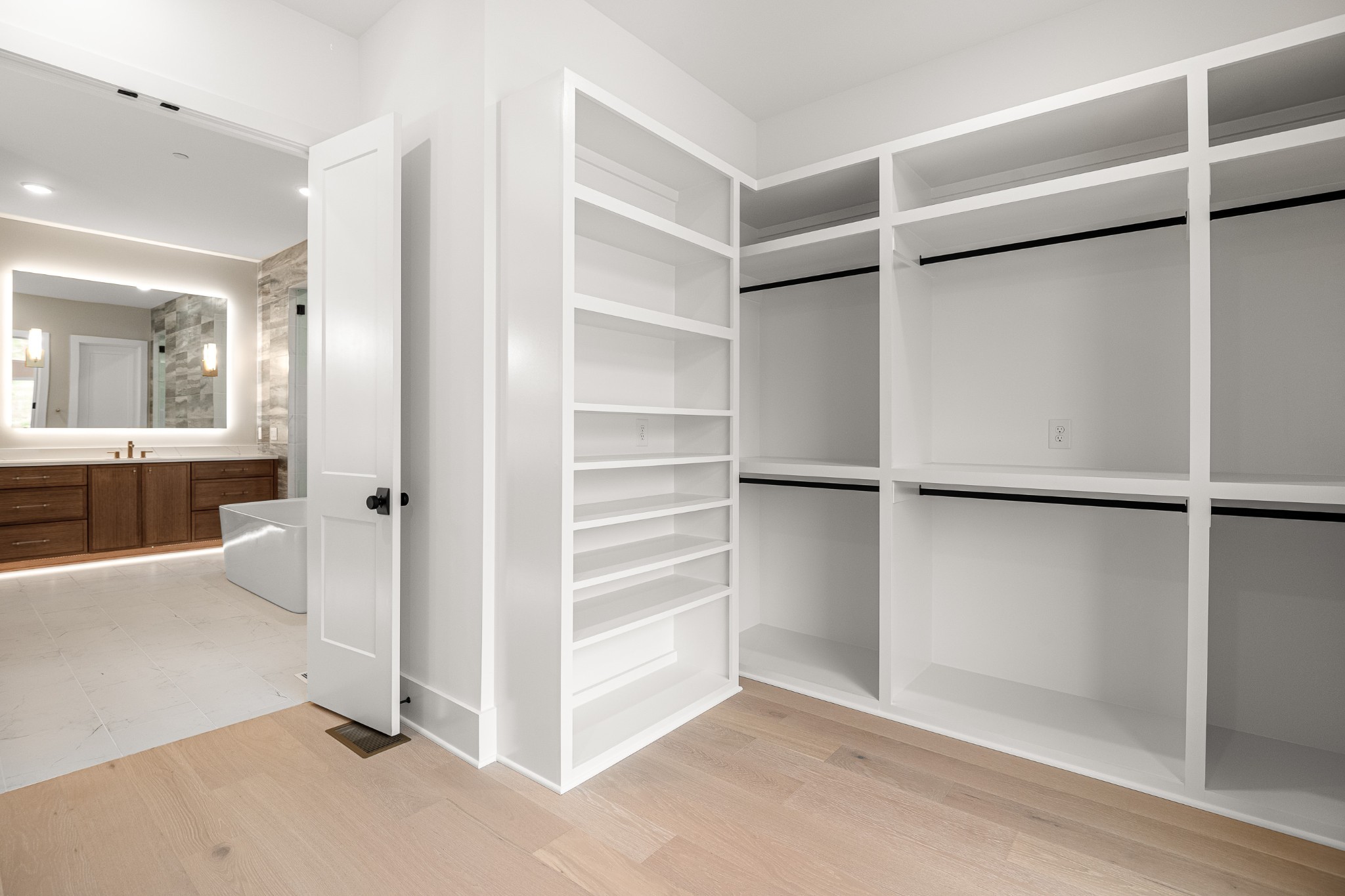 1764 Dean Road Thompson's Station, TN 37179 - Photo 39 of 45 a view of an empty room with cabinet and a window
