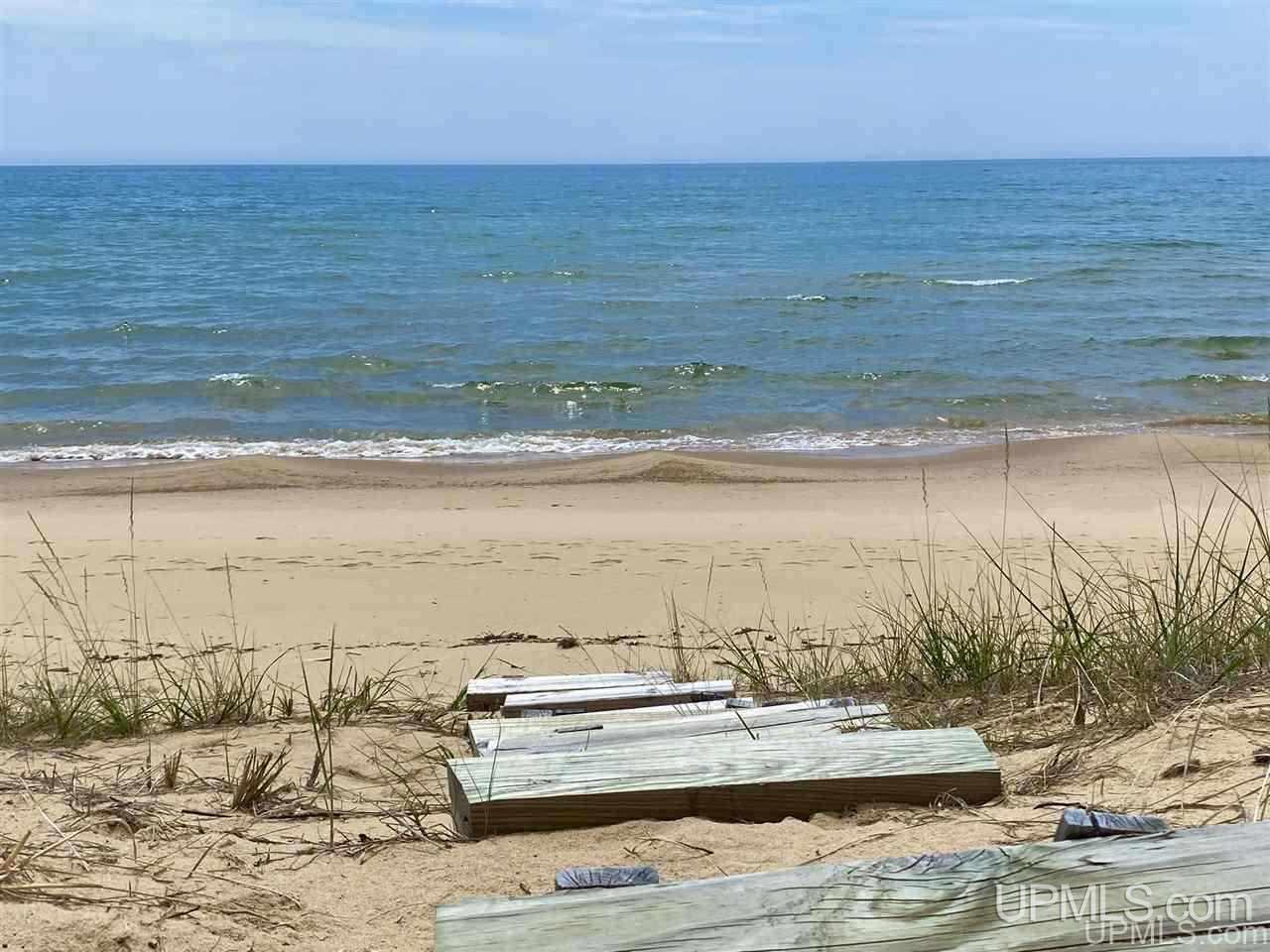 3187 W Michigan Shores Road Gulliver, MI 49840 - Photo 4 of 50