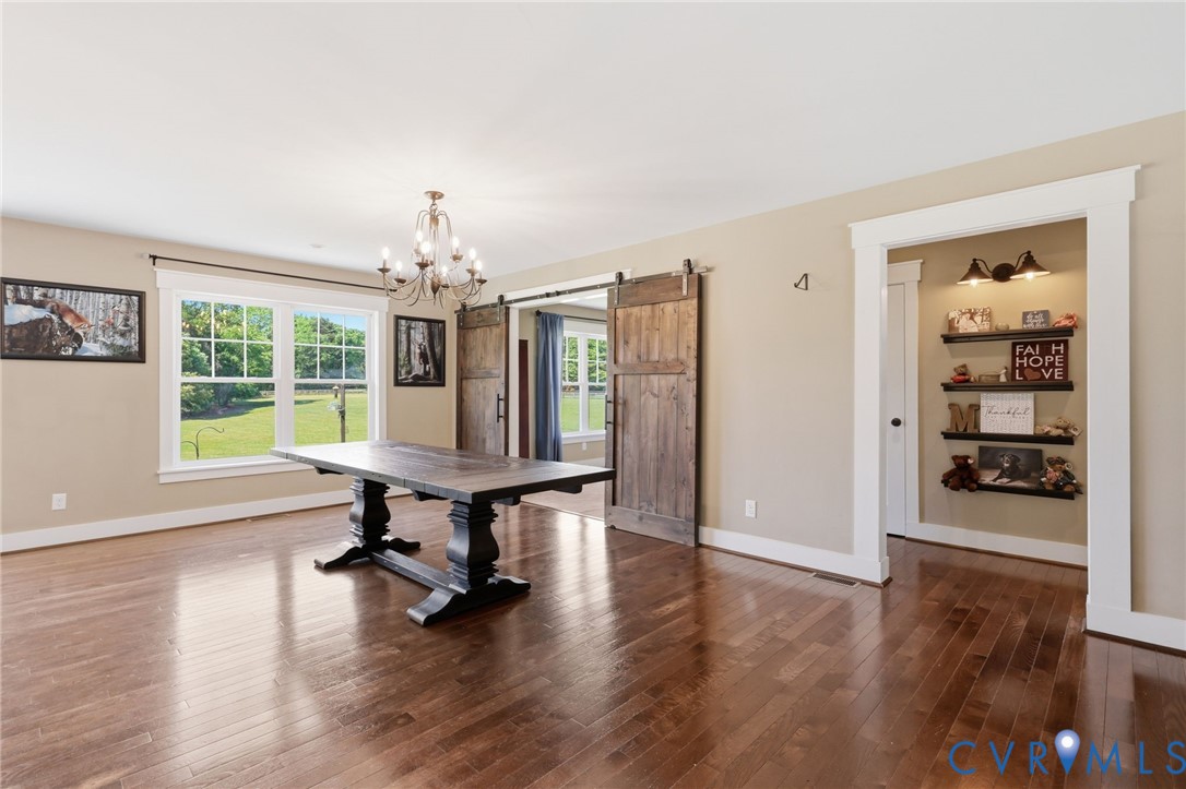 55 Morningside Road Cartersville, VA 23027 - Photo 8 of 50 Dining room