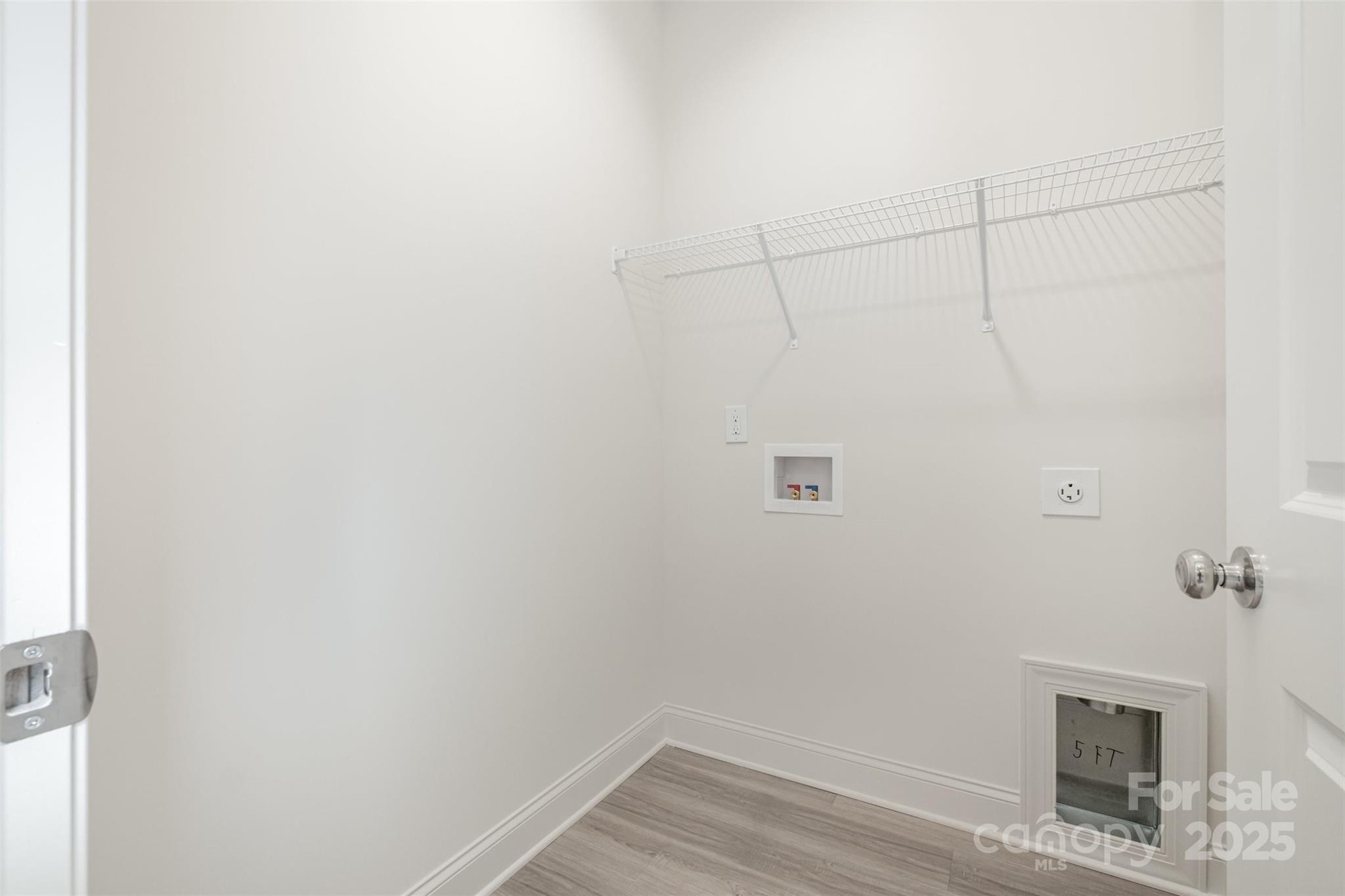 19901 Burton Lane Cornelius, NC 28031 - Photo 22 of 28 a view of a small space