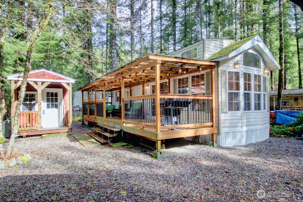 25 Drial Loop Maple Falls, WA 98266 - Photo 1 of 37