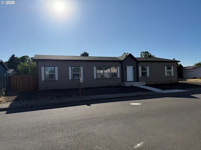 $269,900 | 2544 Rosebay Street, Eugene, OR 97402