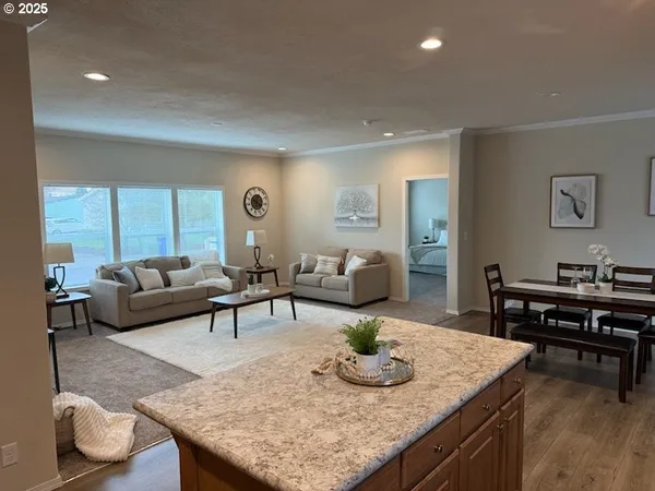 $225,000 | 2544 Rosebay Street, Eugene, OR 97402
