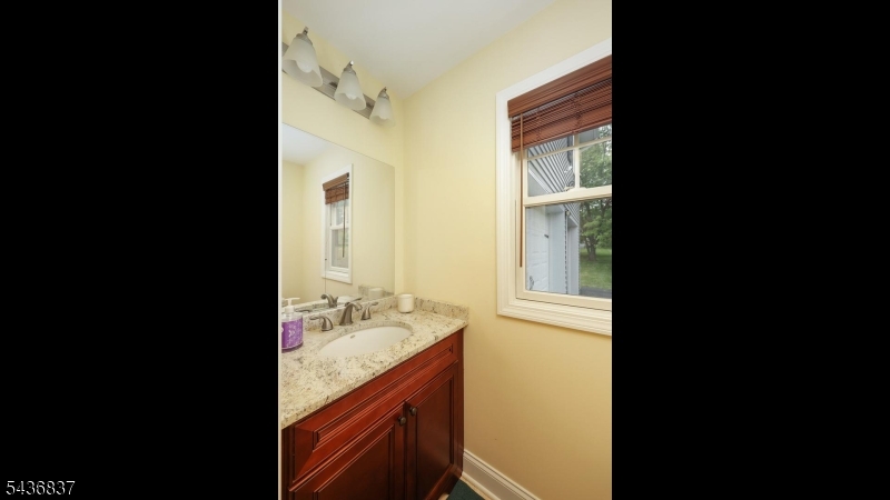 5 Maple Drive Warren, NJ 07059 - Photo 14 of 35