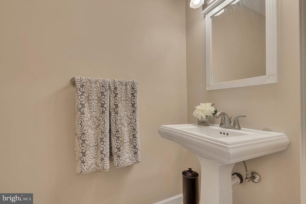 898 Jamestown Road Hightstown, NJ 08520 - Photo 18 of 42 Gallery Image 18