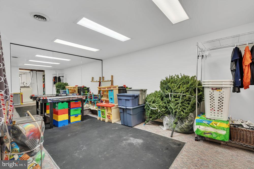 898 Jamestown Road Hightstown, NJ 08520 - Photo 31 of 42 Gallery Image 31