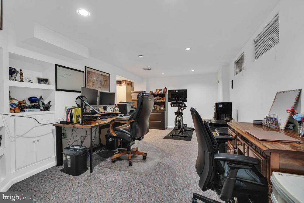 898 Jamestown Road Hightstown, NJ 08520 - Photo 32 of 42 Gallery Image 32