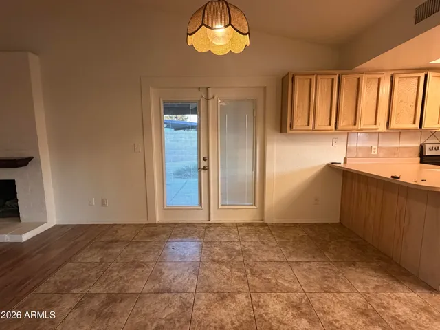 $2,250 | 6509 West Cochise Drive, Glendale, AZ 85302