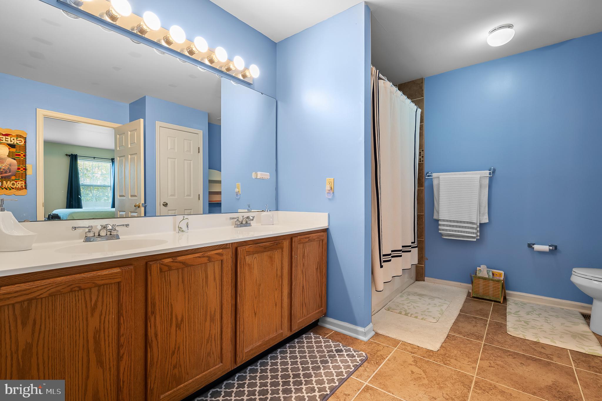 16 Baywatch Road New Castle, DE 19720 - Photo 4 of 21 Master Bath