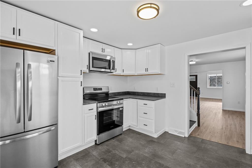 269 Derbytown Road Latrobe, PA 15650 - Photo 10 of 32 New appliances and cabinets