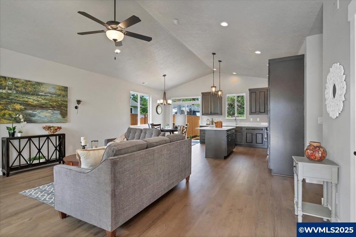 1291 Southwest 11th Avenue Dallas, OR 97338 - Photo 15 of 41