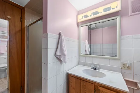 $375,000 | 4533 Hirschberg Court, Schiller Park, IL 60176