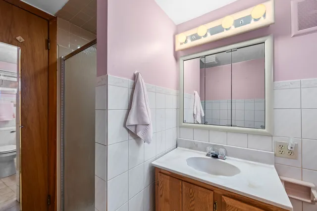 $375,000 | 4533 Hirschberg Court, Schiller Park, IL 60176