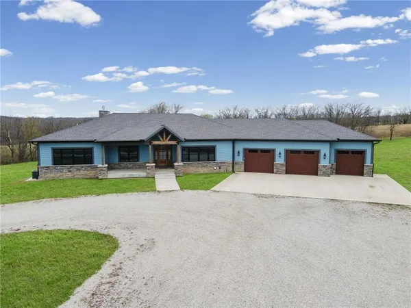 $1,900,000 | 47210 K Highway, Norborne, MO 64668