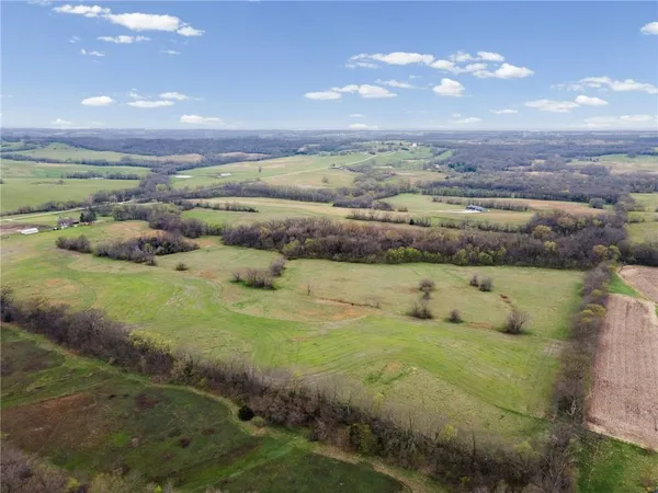 $1,900,000 | 47210 K Highway, Norborne, MO 64668