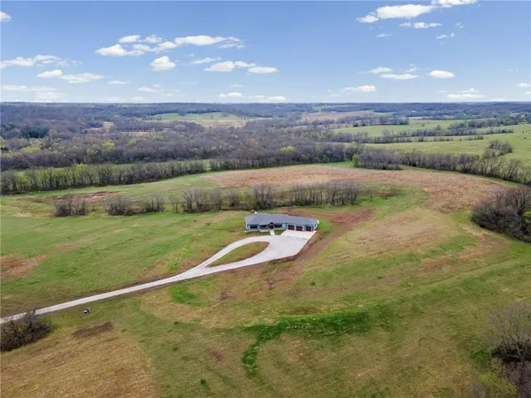 $1,900,000 | 47210 K Highway, Norborne, MO 64668