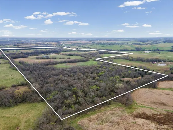 $1,900,000 | 47210 K Highway, Norborne, MO 64668