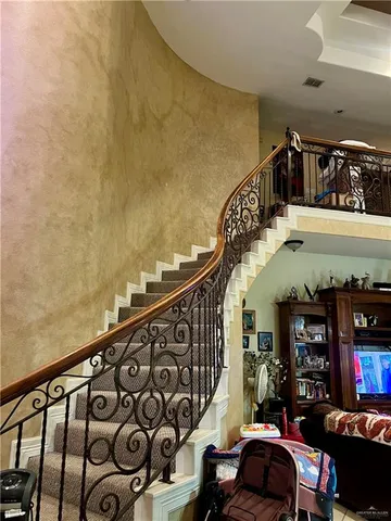 a view of entryway and hall