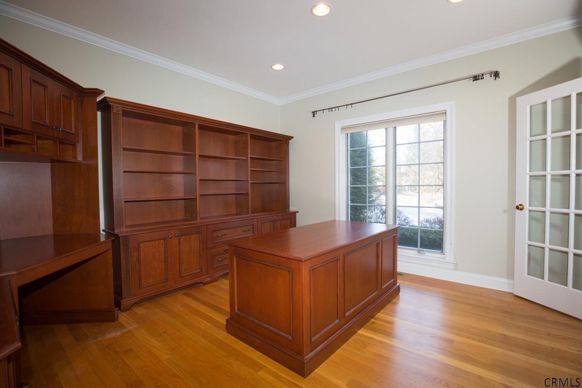 20 East Ridge Road Colonie, NY 12211 - Photo 7 of 25 Photo 7