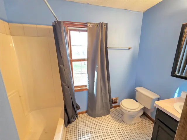 $150,000 | 9289 South Street Road, Le Roy, NY 14482