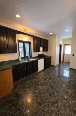 $150,000 | 9289 South Street Road, Le Roy, NY 14482