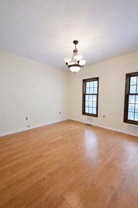 9289 South Street Road Le Roy, NY 14482 - Photo 5 of 14 Dining area