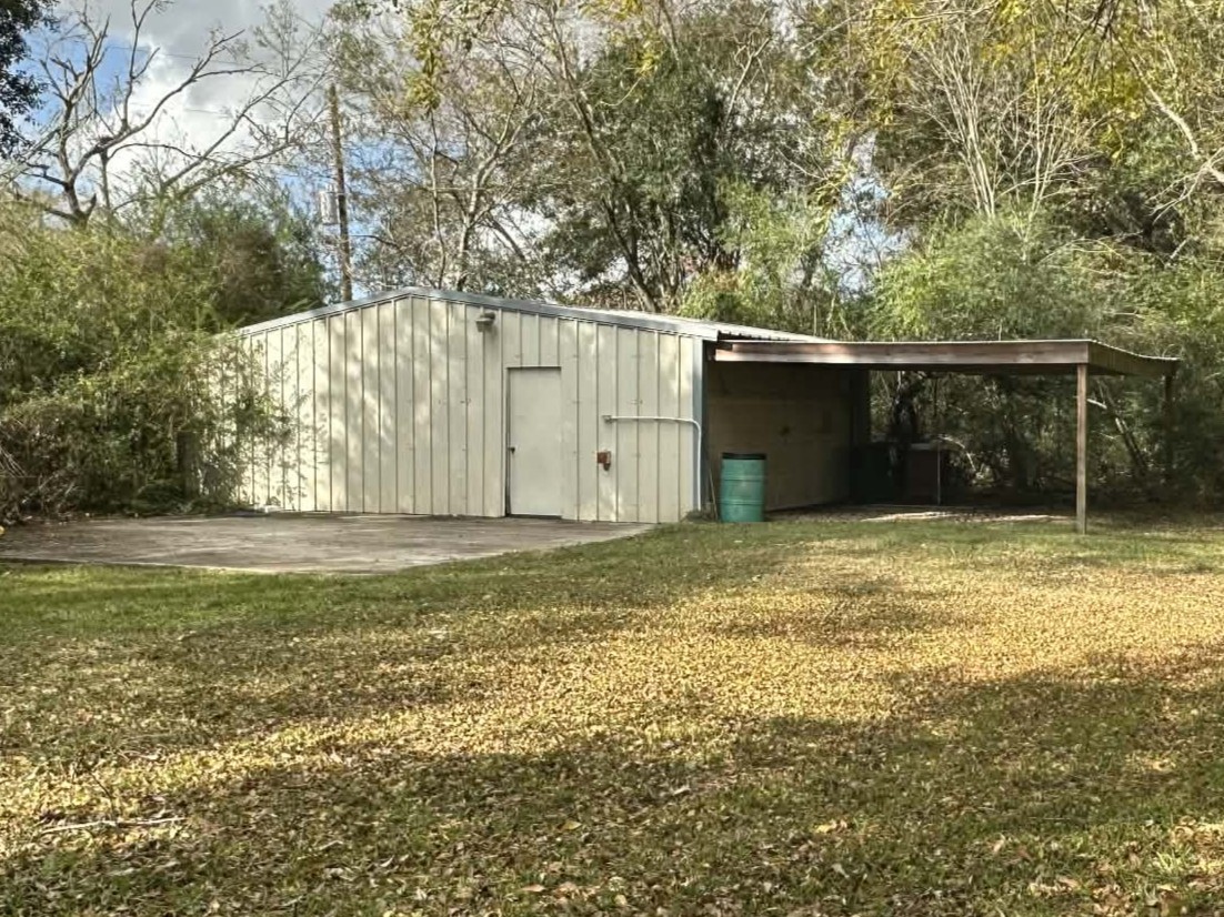 614 Fm 1406 Road Winnie, TX 77665 - Photo 4 of 19