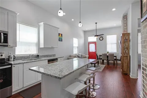 $250,000 | 2430 Clara Street, New Orleans, LA 70113