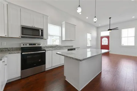 $250,000 | 2430 Clara Street, New Orleans, LA 70113