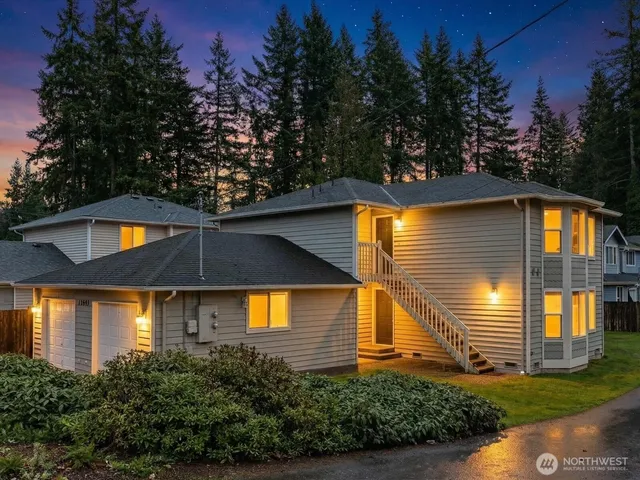$889,000 | 13411 Meadow Road, Everett, WA 98208