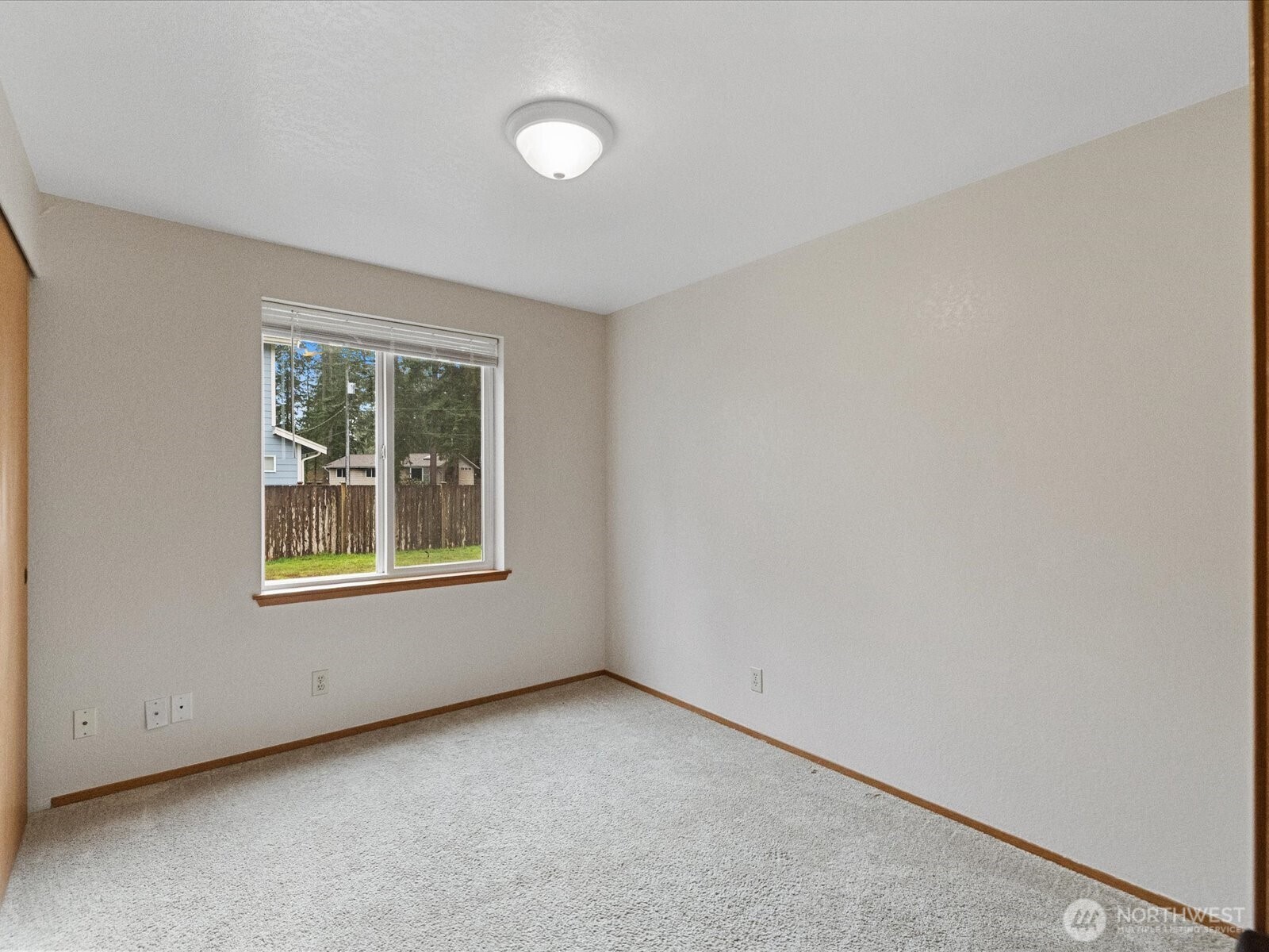 13411 Meadow Road Everett, WA 98208 - Photo 13 of 40