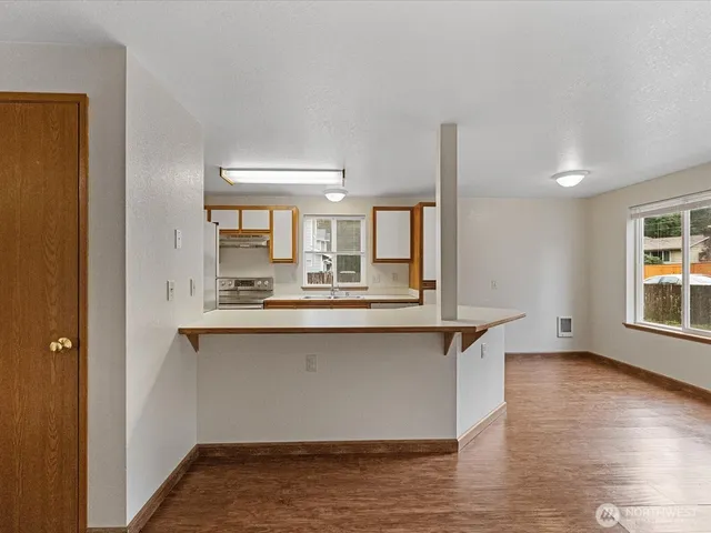 $889,000 | 13411 Meadow Road, Everett, WA 98208