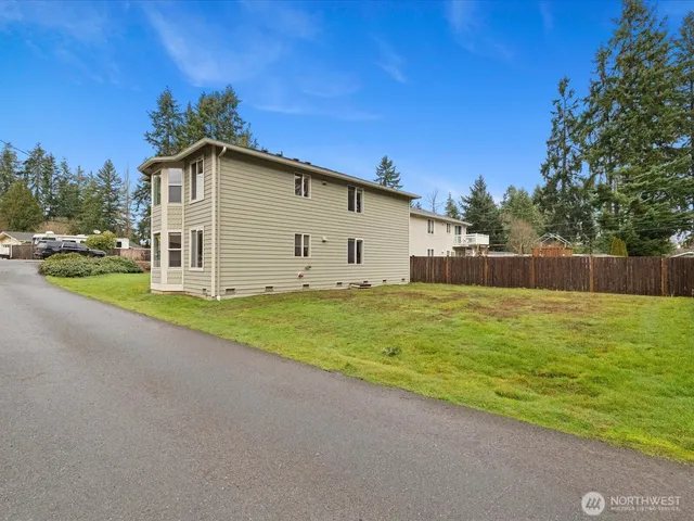 $889,000 | 13411 Meadow Road, Everett, WA 98208