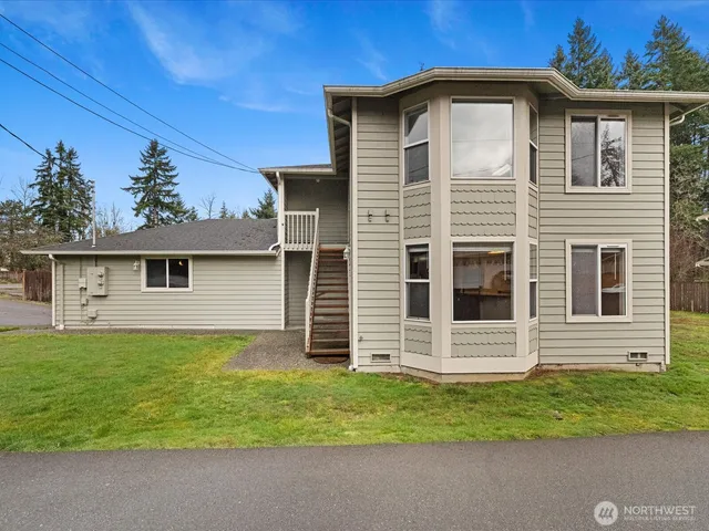$889,000 | 13411 Meadow Road, Everett, WA 98208