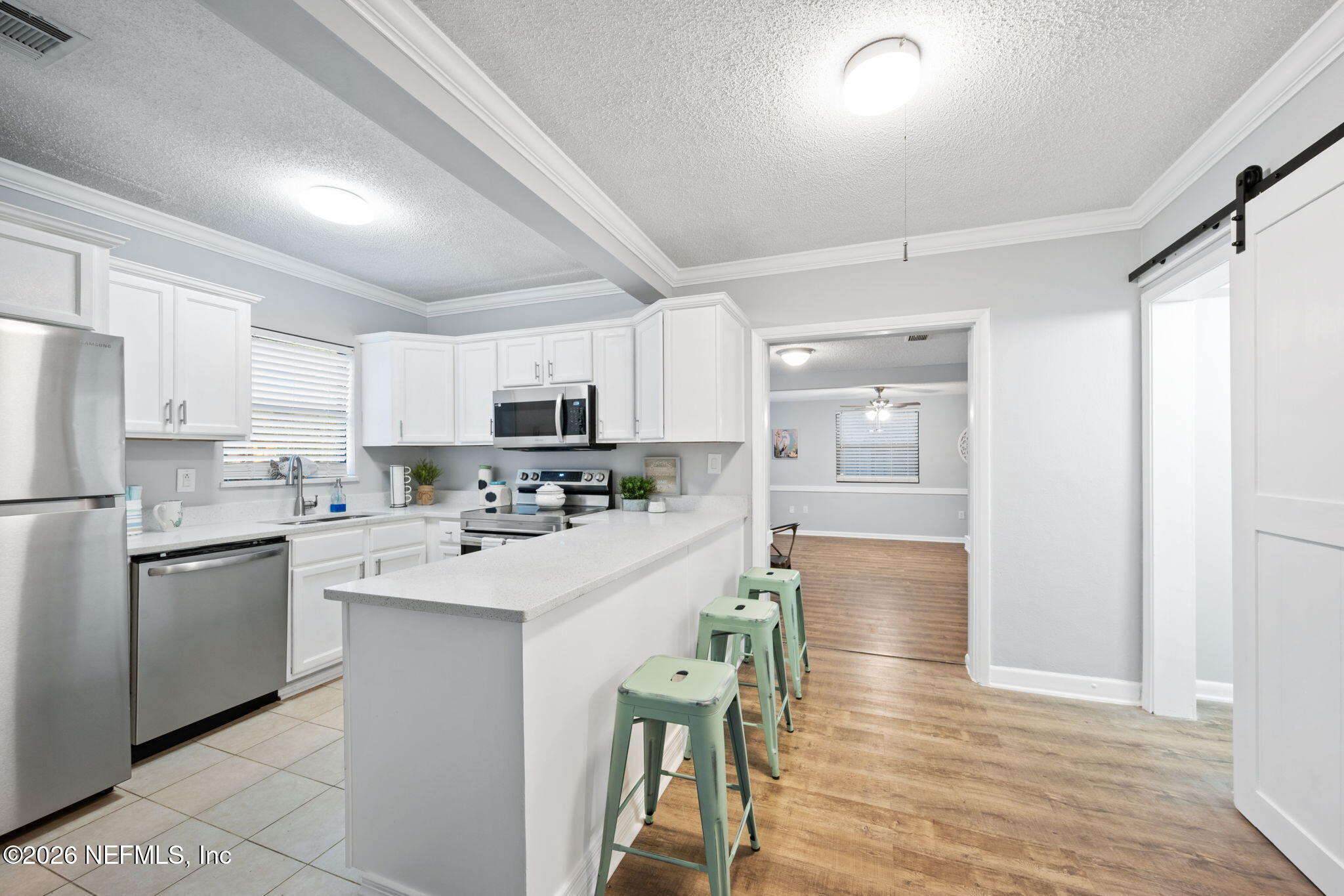 6237 Temple Road Jacksonville, FL 32217 - Photo 8 of 32 breakfast bar