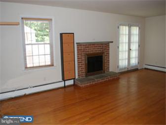 126 Brookside Road Newtown Square, PA 19073 - Photo 5 of 12 Family Room