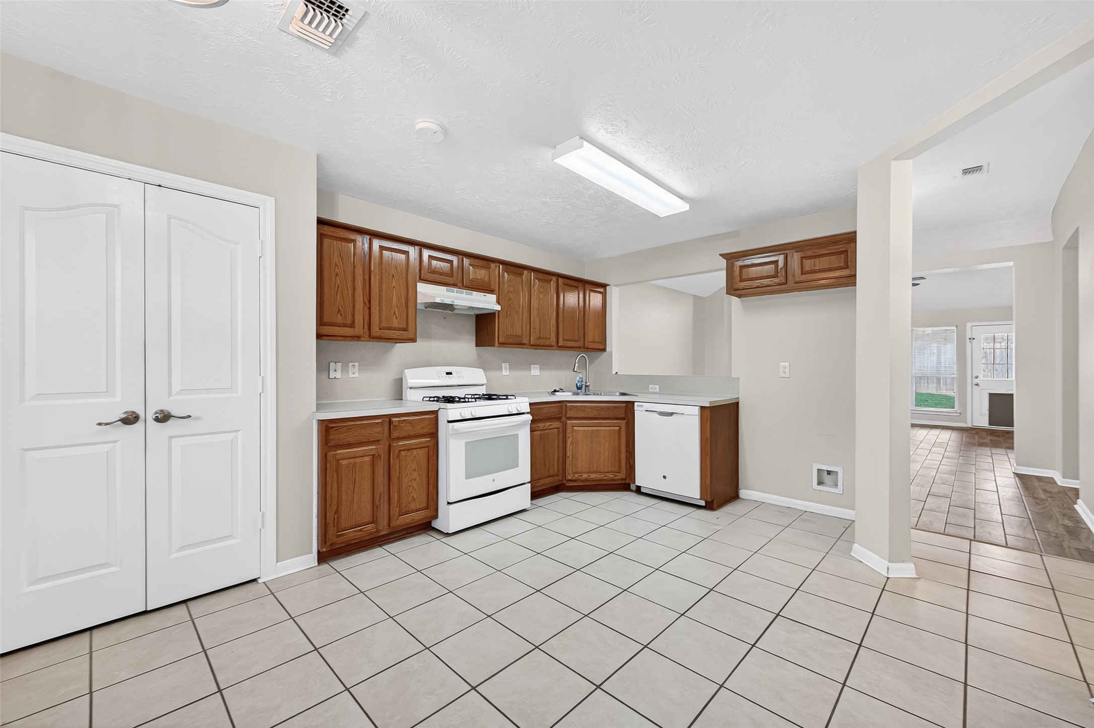 22938 Sugar Bear Drive Spring, TX 77389 - Photo 17 of 41