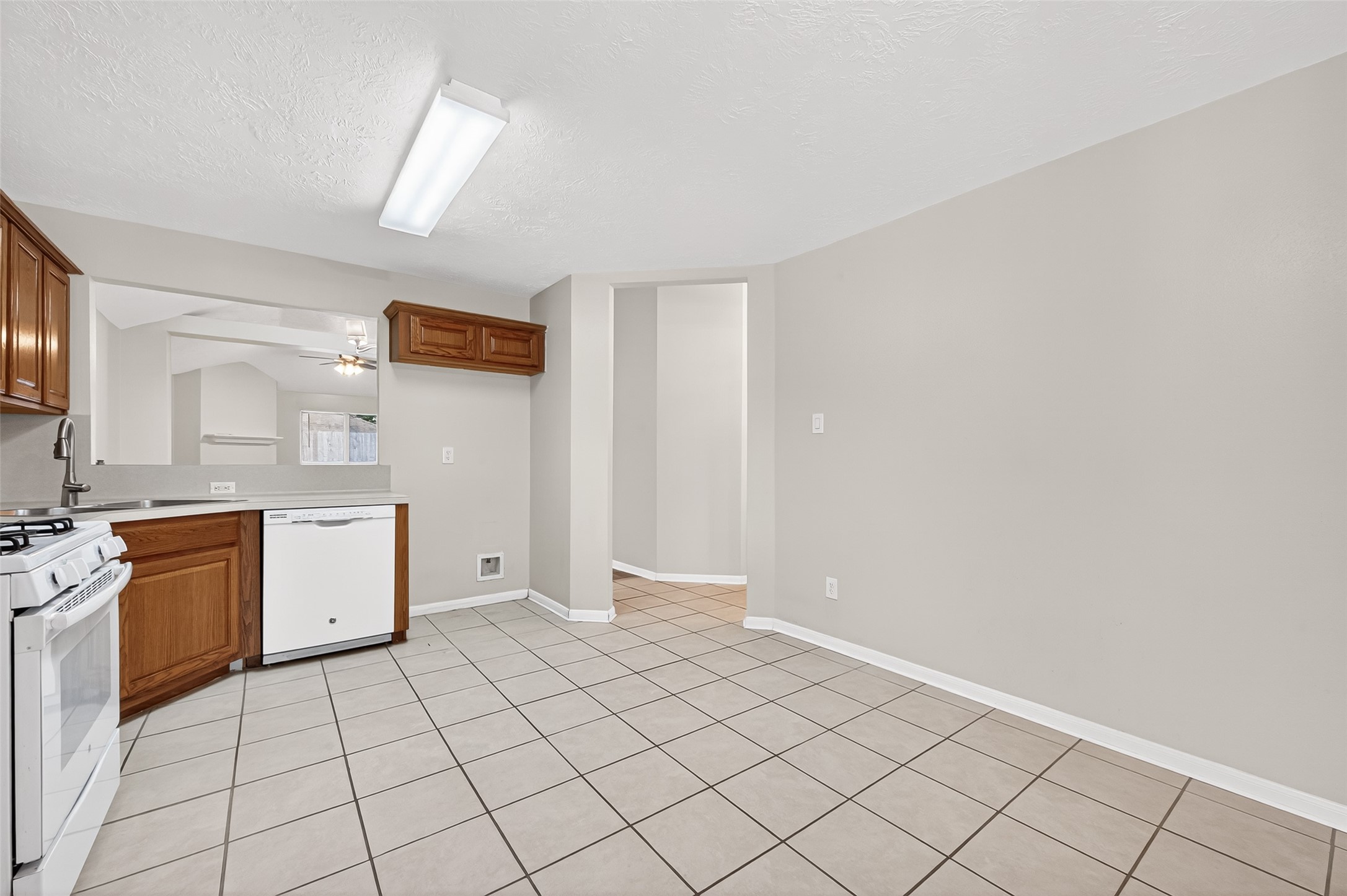 22938 Sugar Bear Drive Spring, TX 77389 - Photo 19 of 41