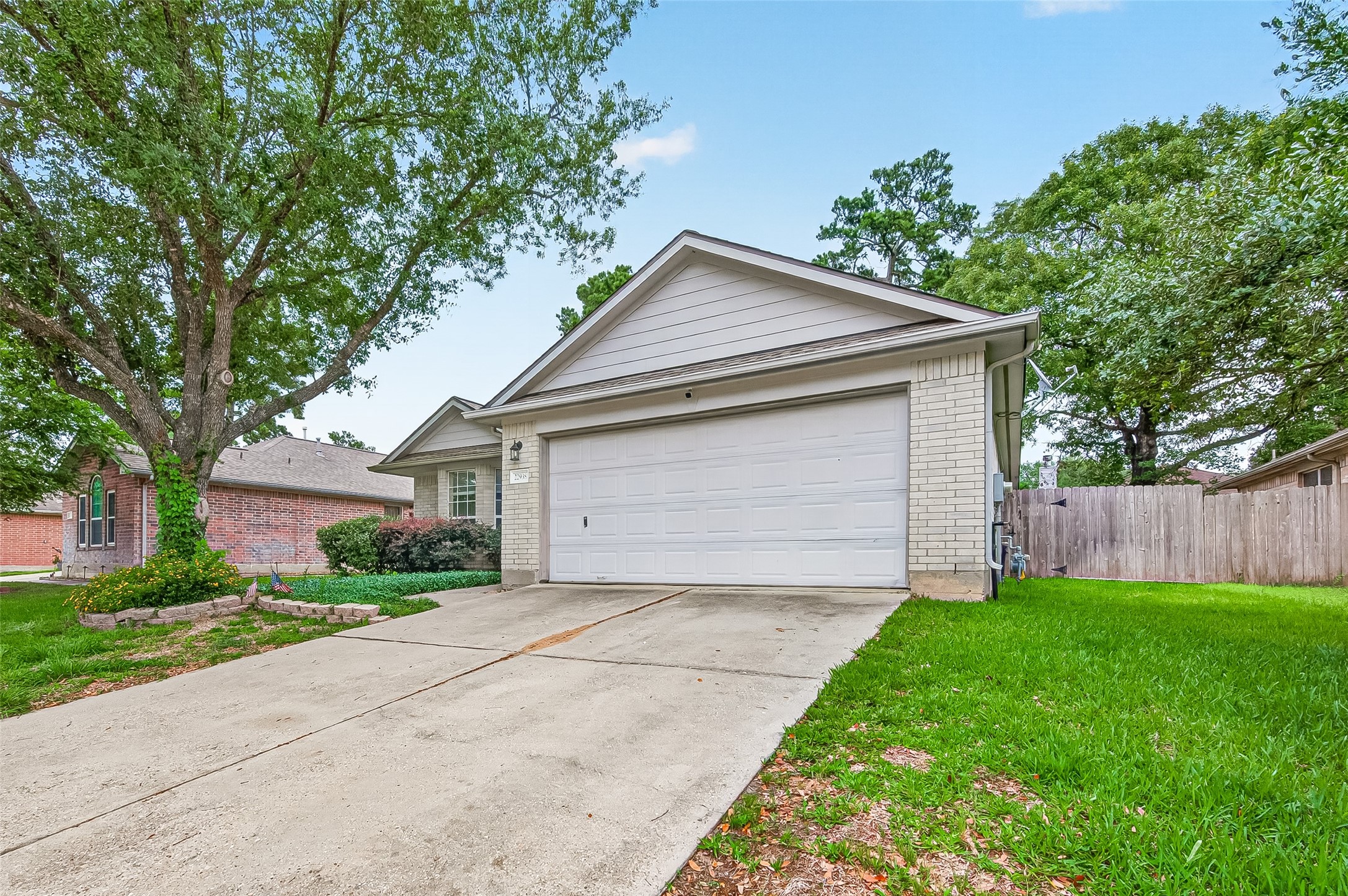 22938 Sugar Bear Drive Spring, TX 77389 - Photo 2 of 41