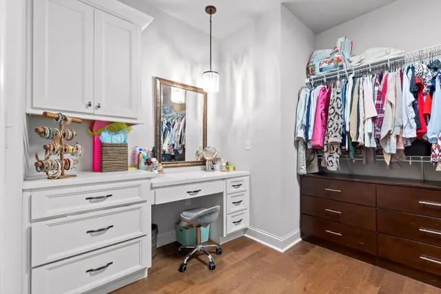 a view of a walk in closet