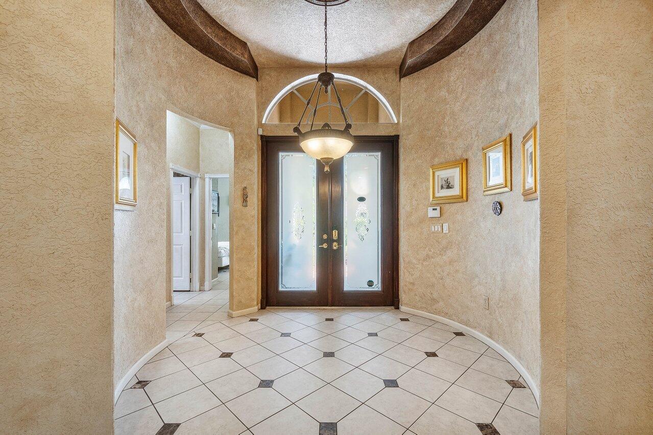 9034 Alexandra Circle Wellington, FL 33414 - Photo 5 of 39 005-9034AlexandraCircle-Wellington-FL-33