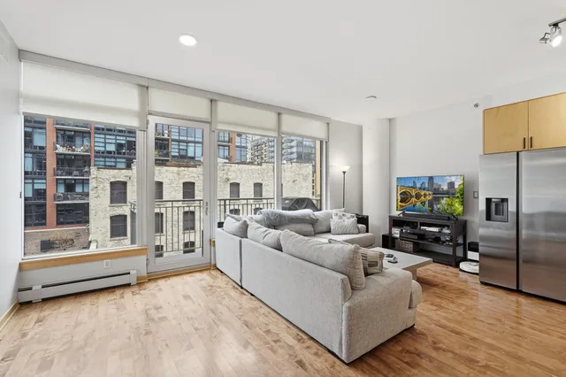 $2,650 | 215 10th Avenue South, Unit 333, Minneapolis, MN 55415
